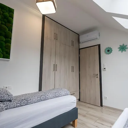 Jokai アパートホテル