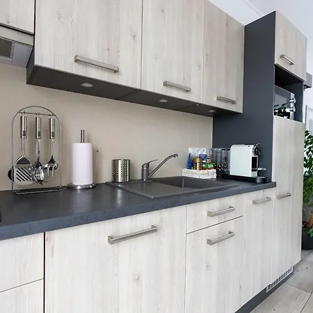 アパートホテル Jokai Dunaföldvár